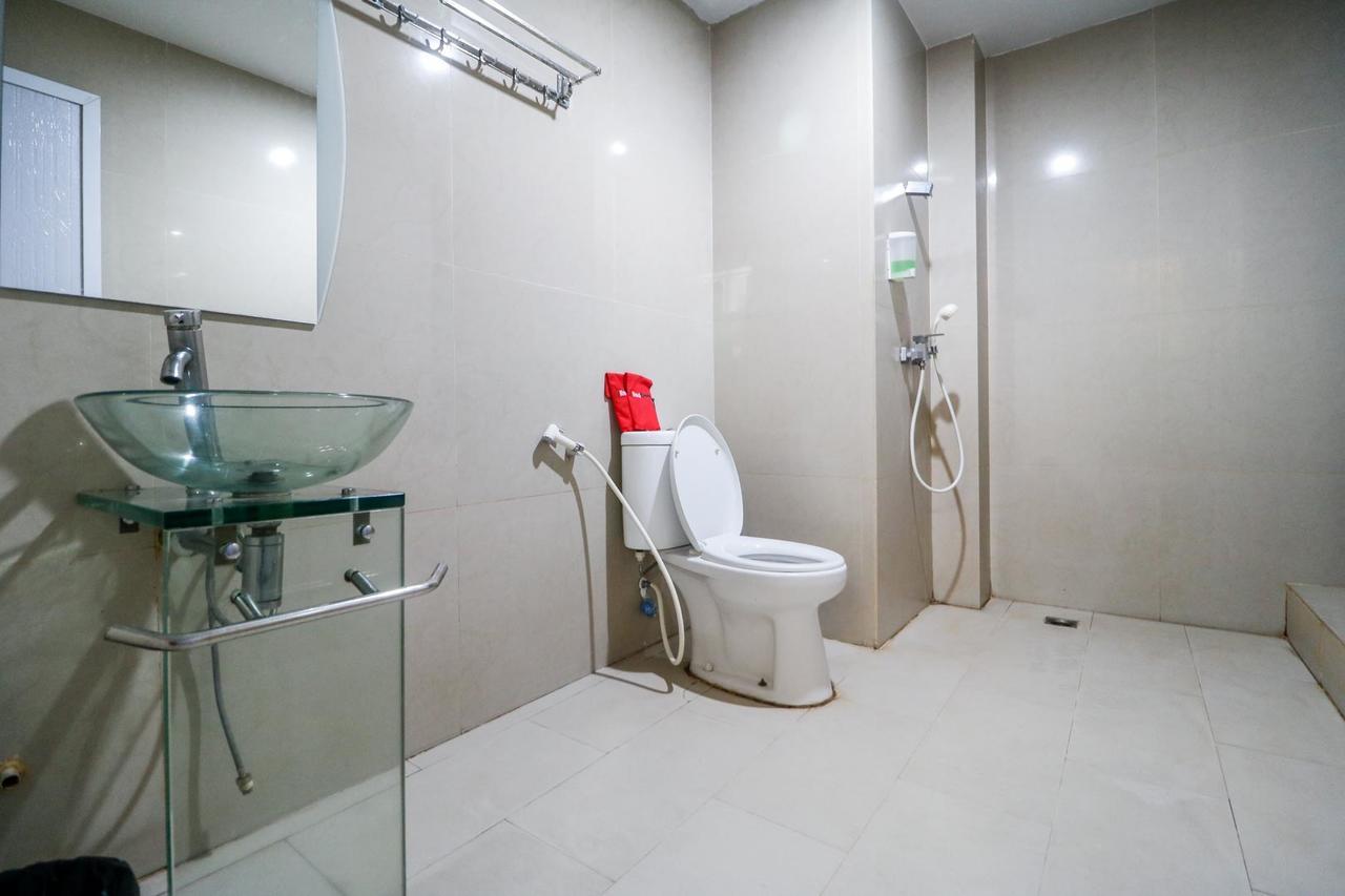 Reddoorz Plus Near Pasar Wisata Pekanbaru Kültér fotó