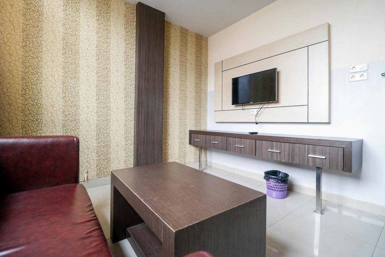 Reddoorz Plus Near Pasar Wisata Pekanbaru Kültér fotó