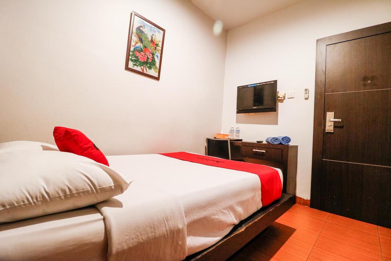 Reddoorz Plus Near Pasar Wisata Pekanbaru Kültér fotó