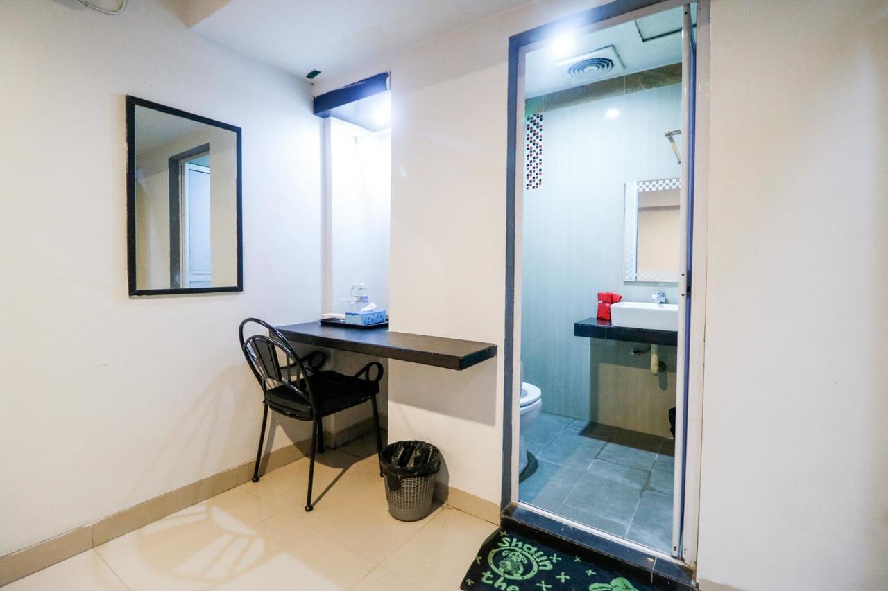 Reddoorz Plus Near Pasar Wisata Pekanbaru Kültér fotó